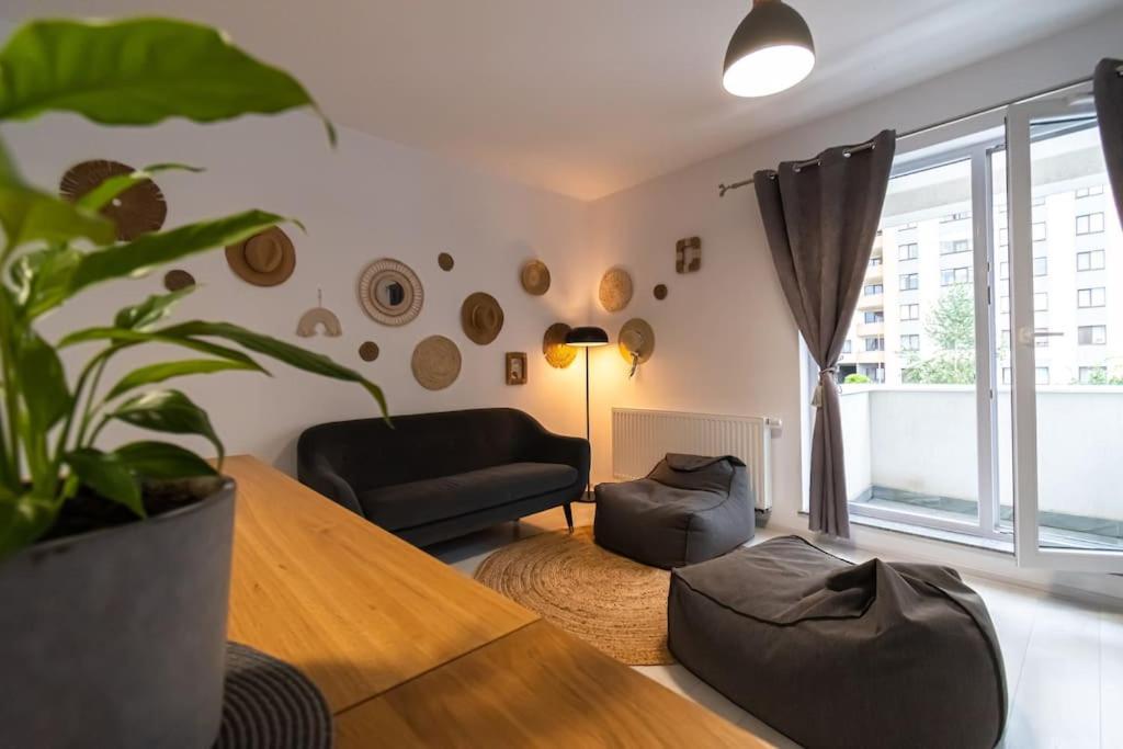 Arte - 2 Bedroom Apartment Near Coresi Mall With Free Parking Brașov Exterior foto